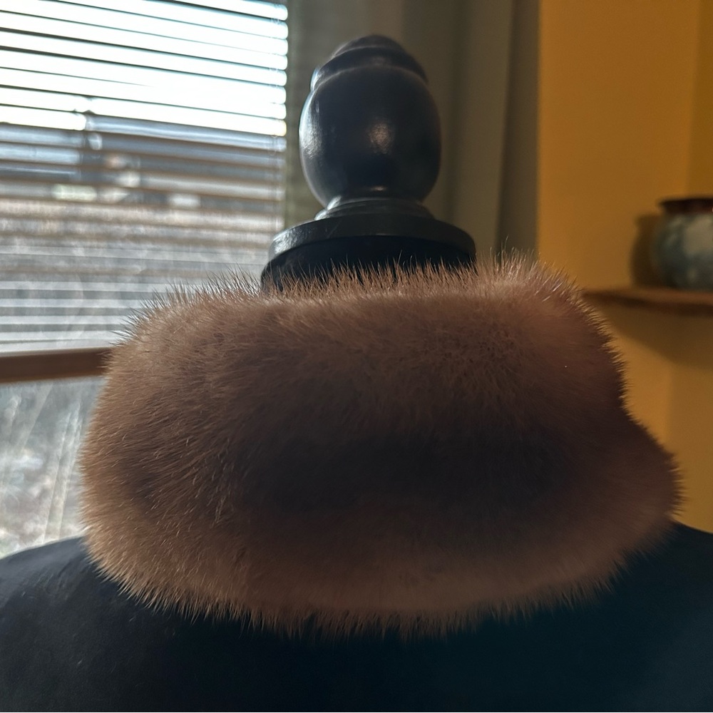 Luxurious Brown Fur Scarf - Picture 2 of 7